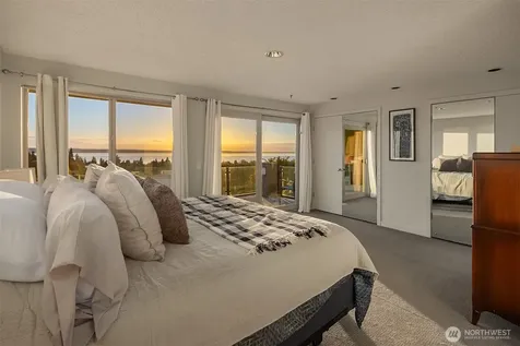227 Highland Drive Edmonds WA 98020
