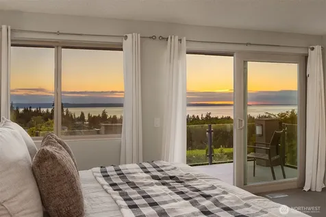 227 Highland Drive Edmonds WA 98020