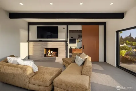 227 Highland Drive Edmonds WA 98020