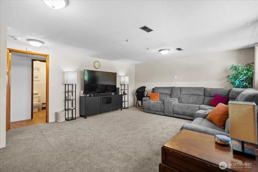 8515 94th Street SW Lakewood WA 98498