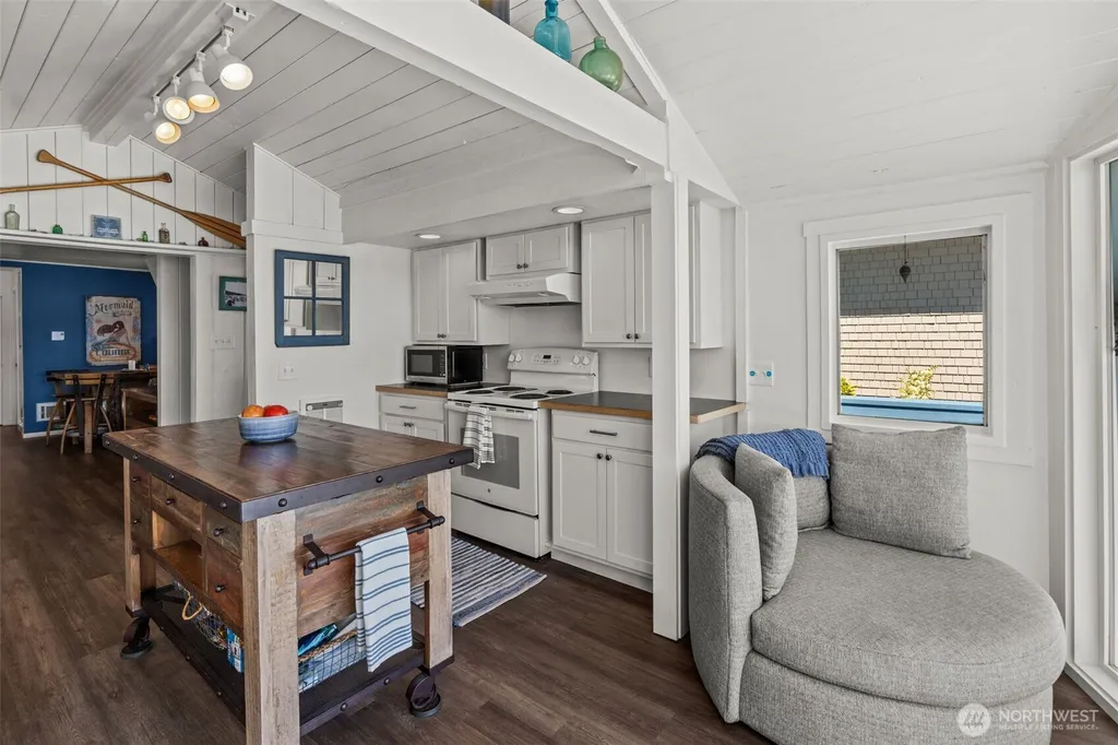 7926 State Route 302 NW Gig Harbor WA 98329