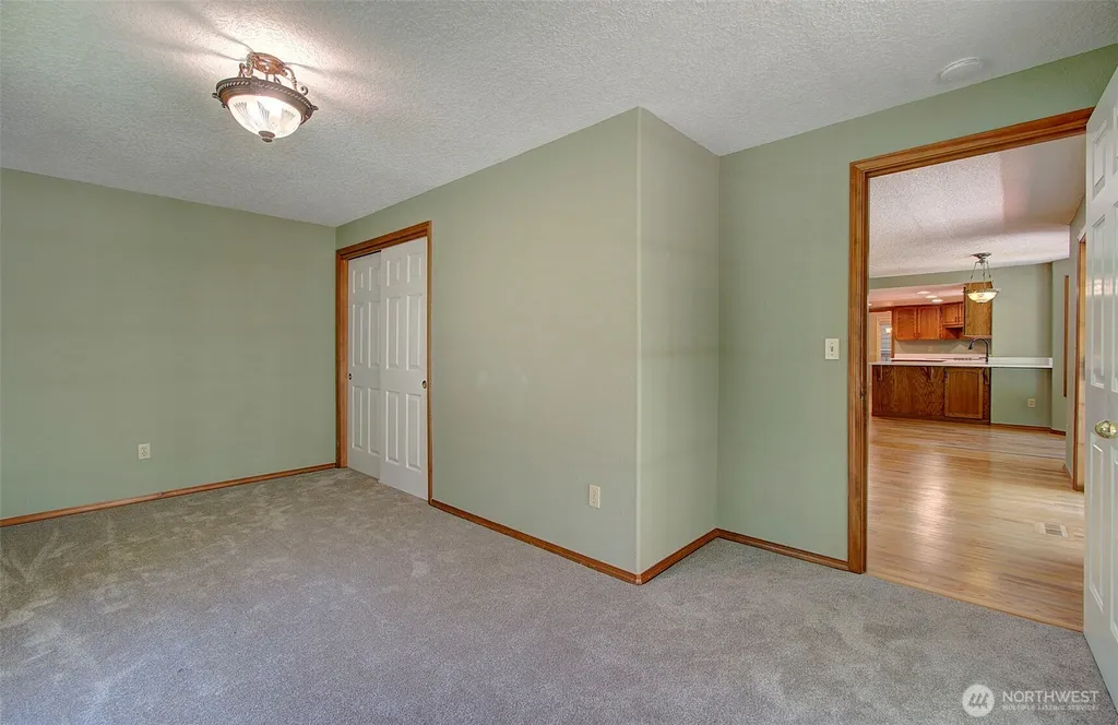 15802 NE 26th Street Vancouver WA 98684