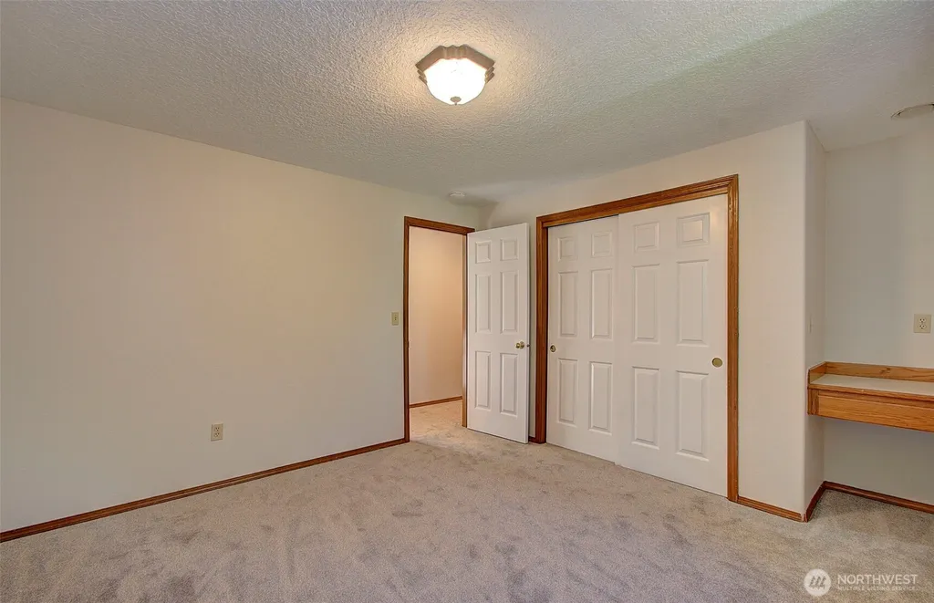 15802 NE 26th Street Vancouver WA 98684