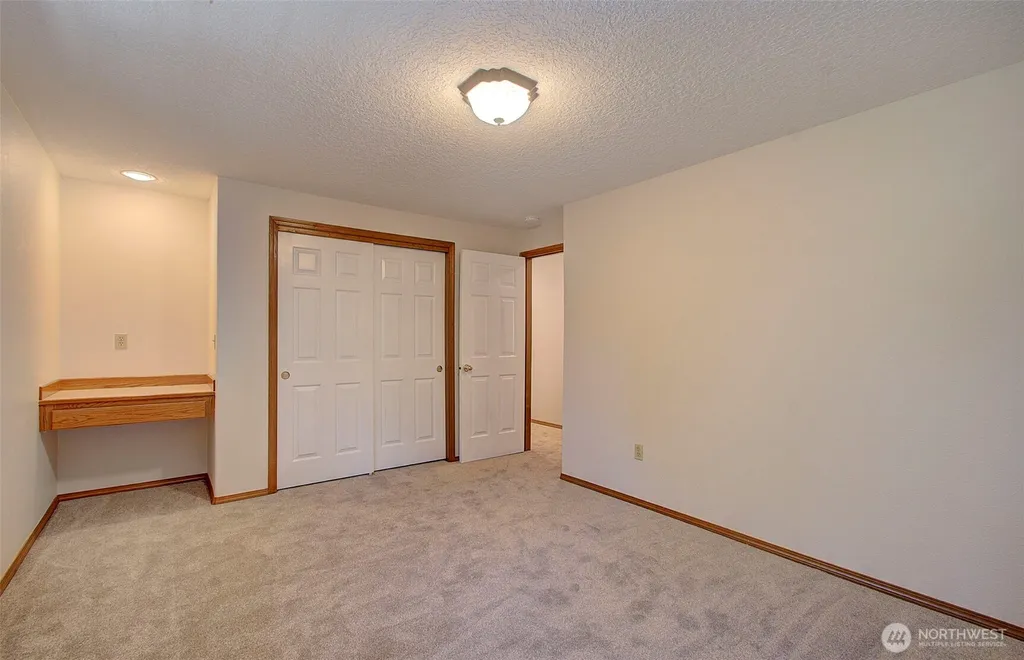 15802 NE 26th Street Vancouver WA 98684