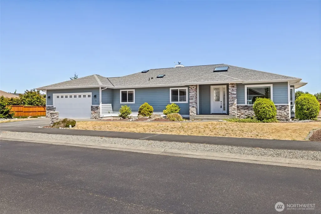 191 Choice Loop Sequim WA 98382