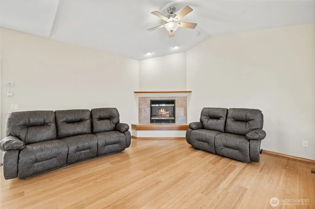 191 Choice Loop Sequim WA 98382