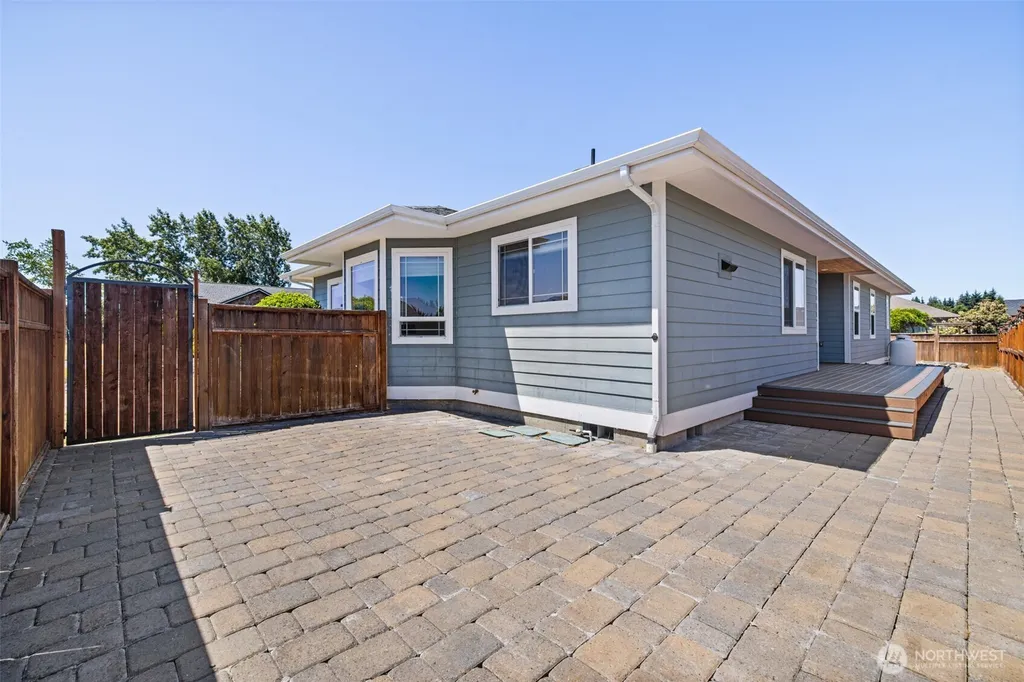 191 Choice Loop Sequim WA 98382