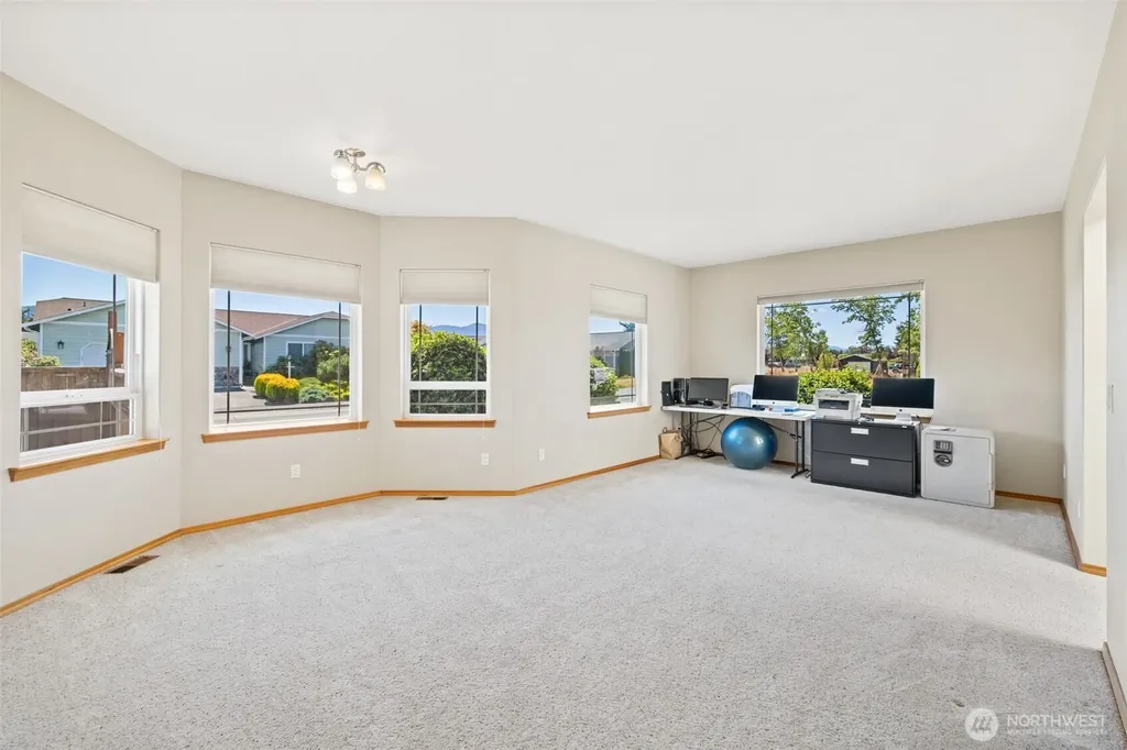 191 Choice Loop Sequim WA 98382