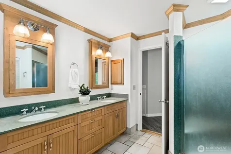 24417 SE 46th Street Sammamish WA 98029