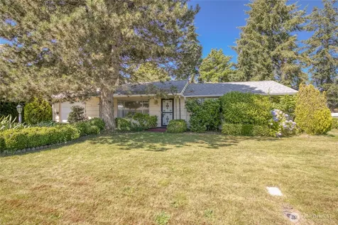 10704 Doten Drive SW Lakewood WA 98499