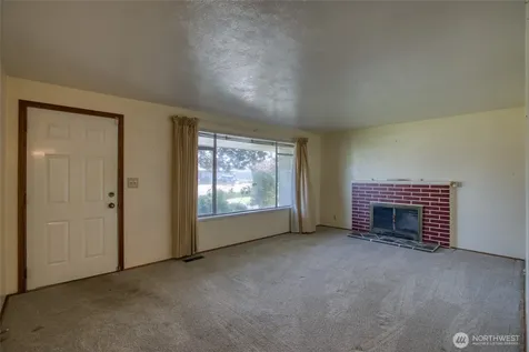 10704 Doten Drive SW Lakewood WA 98499