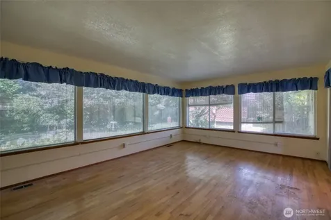 10704 Doten Drive SW Lakewood WA 98499