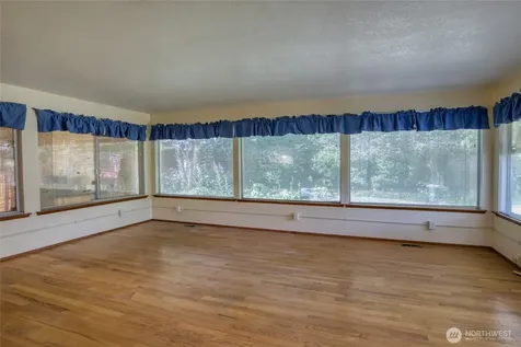 10704 Doten Drive SW Lakewood WA 98499