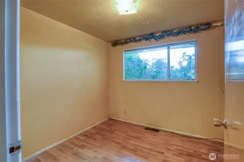 10704 Doten Drive SW Lakewood WA 98499