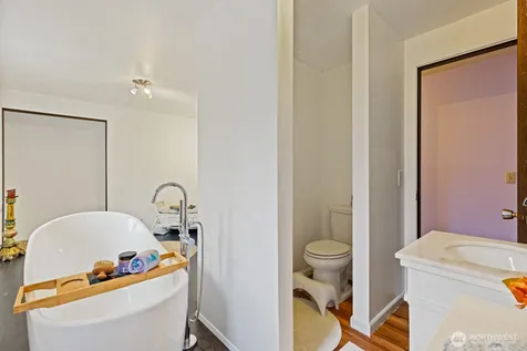 603 Shelter Bay Drive La Conner WA 98257