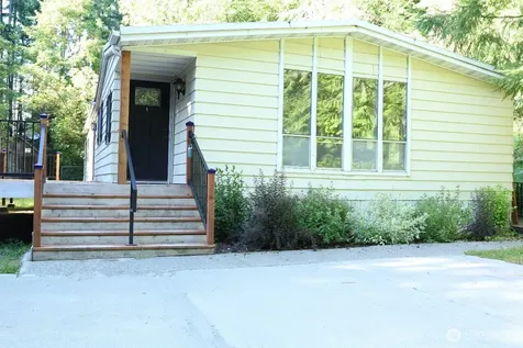 1924 Elger Bay Road Camano Island WA 98282