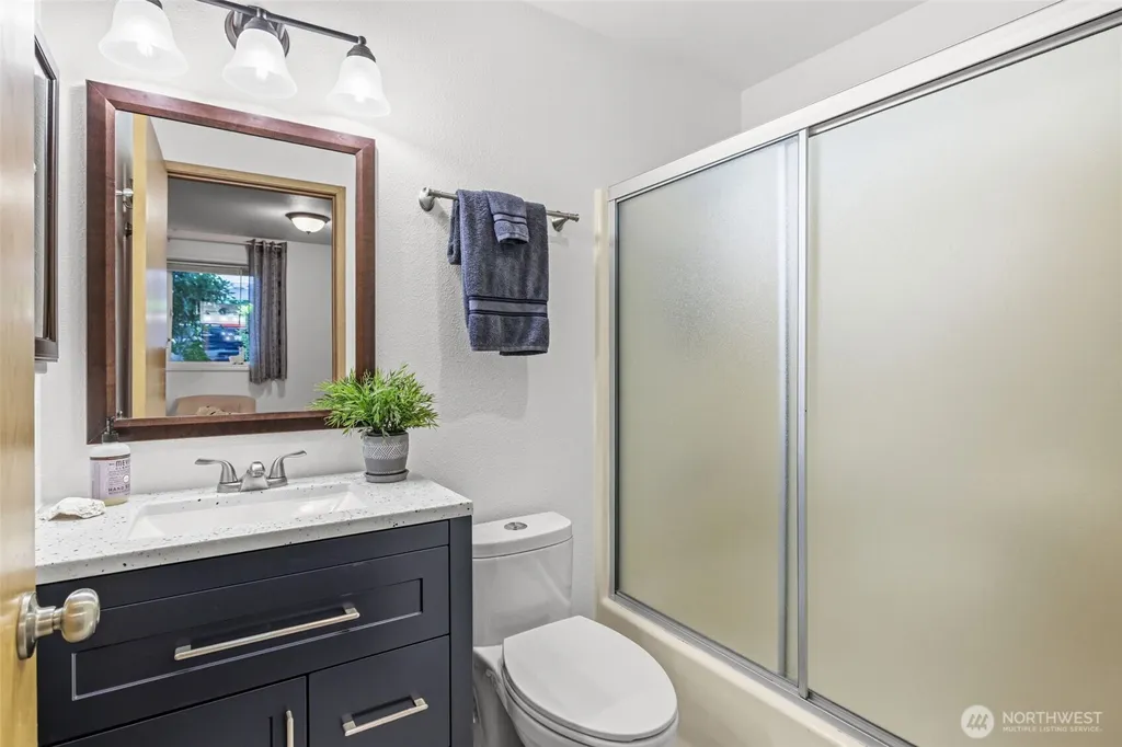 20824 70th Avenue W Lynnwood WA 98036