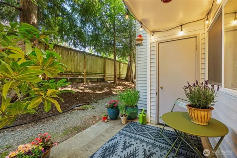 20824 70th Avenue W Lynnwood WA 98036