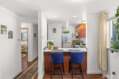 20824 70th Avenue W Lynnwood WA 98036