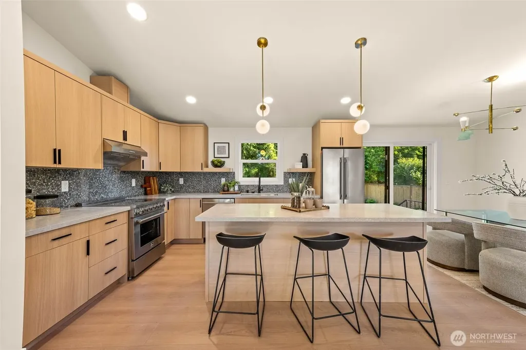4204 219th Street SW Mountlake Terrace WA 98043