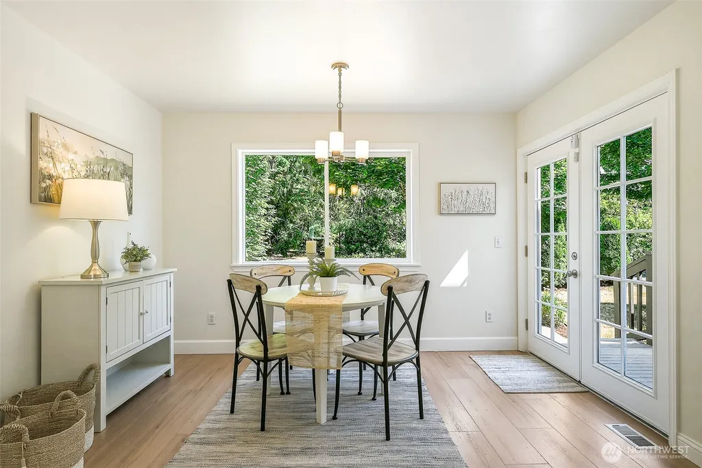 1605 N 183rd Street Shoreline WA 98133