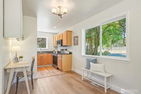 1605 N 183rd Street Shoreline WA 98133