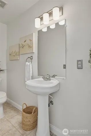 1605 N 183rd Street Shoreline WA 98133