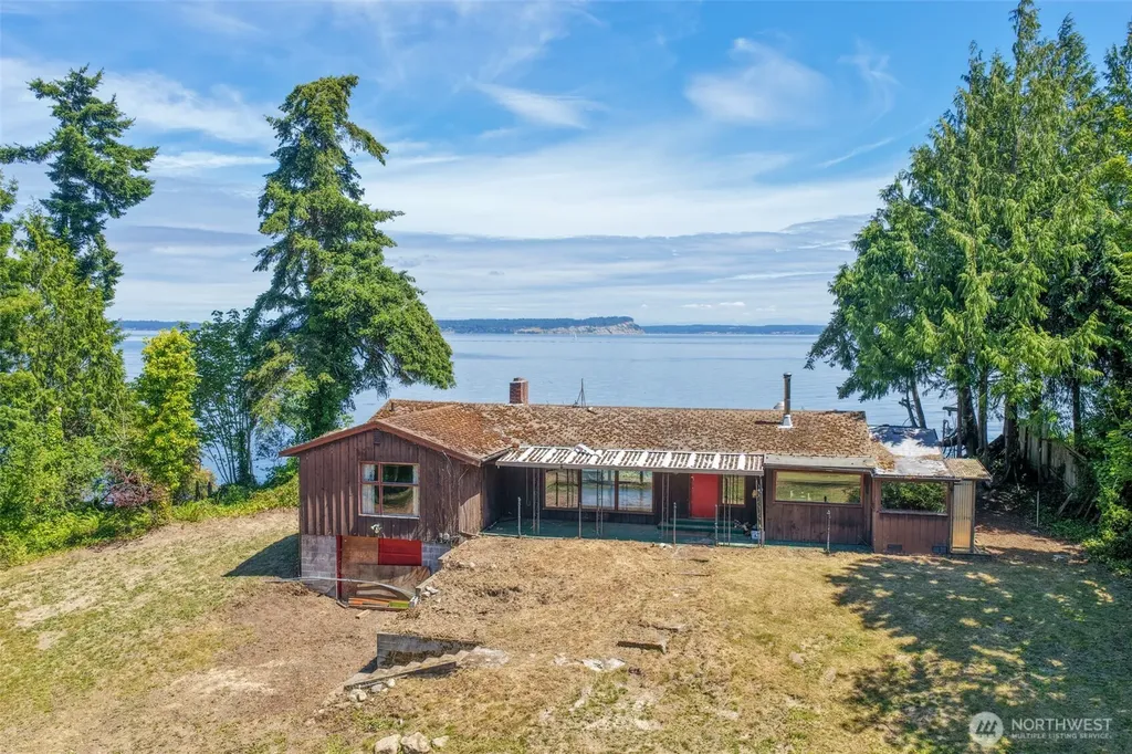 3984 NE Twin Spits Road Hansville WA 98340