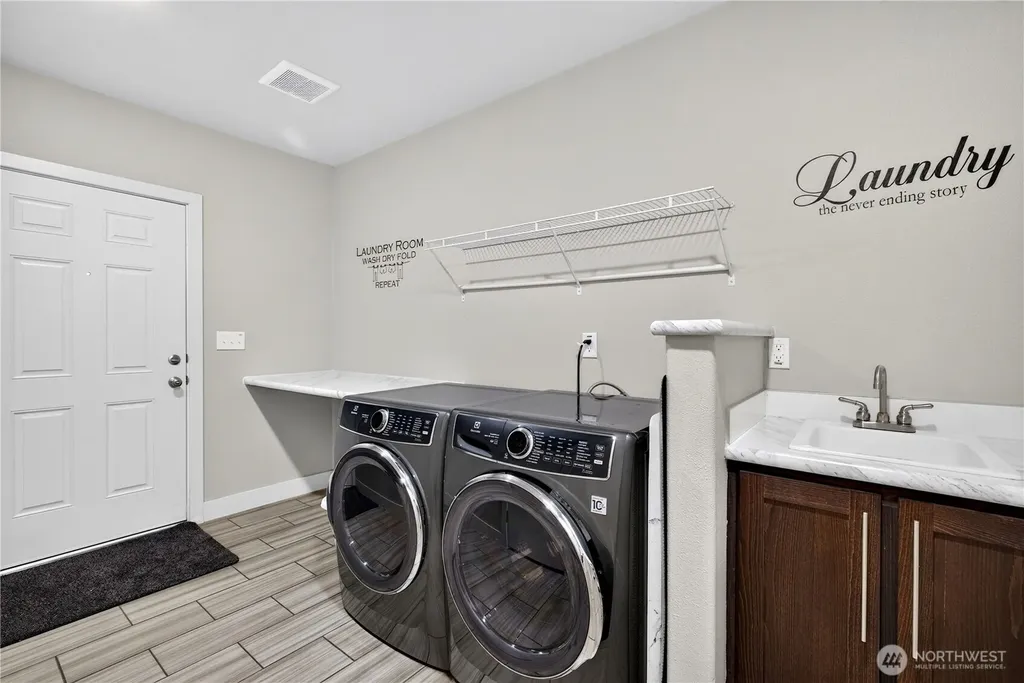 203 Moon River View SW Mattawa WA 99349
