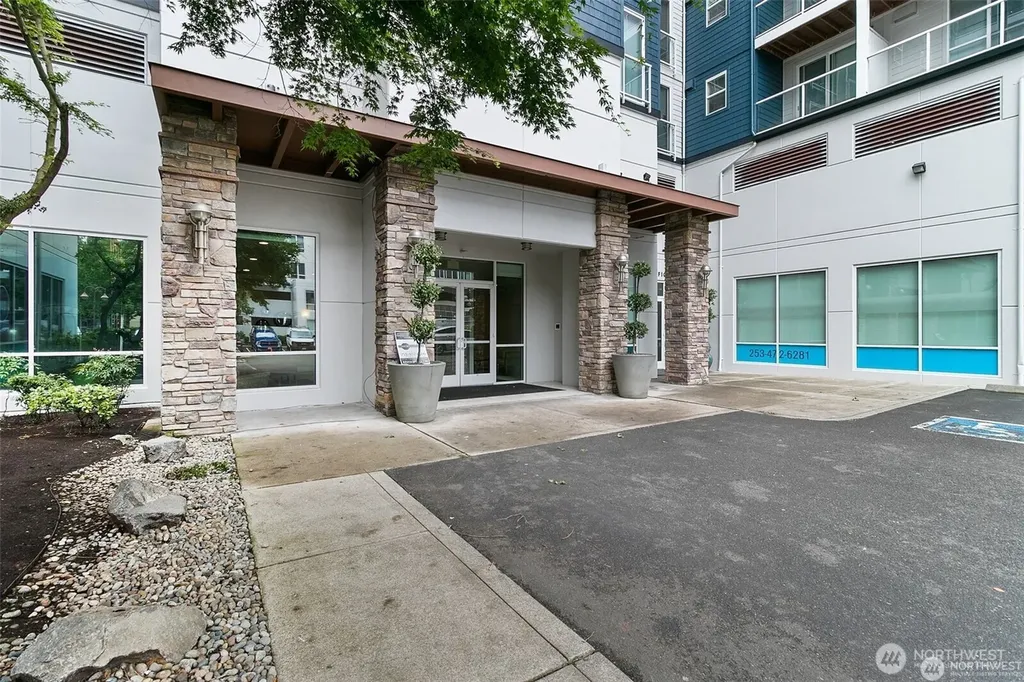 2424 S 41st Street Tacoma WA 98409