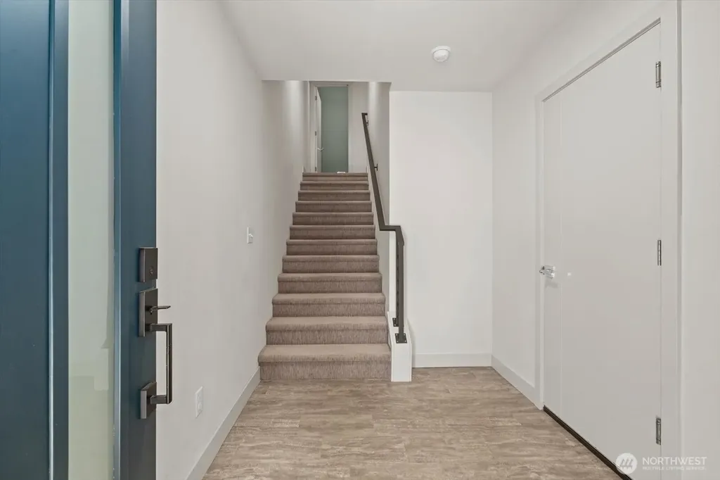 17905 35th Avenue SE Bothell WA 98012