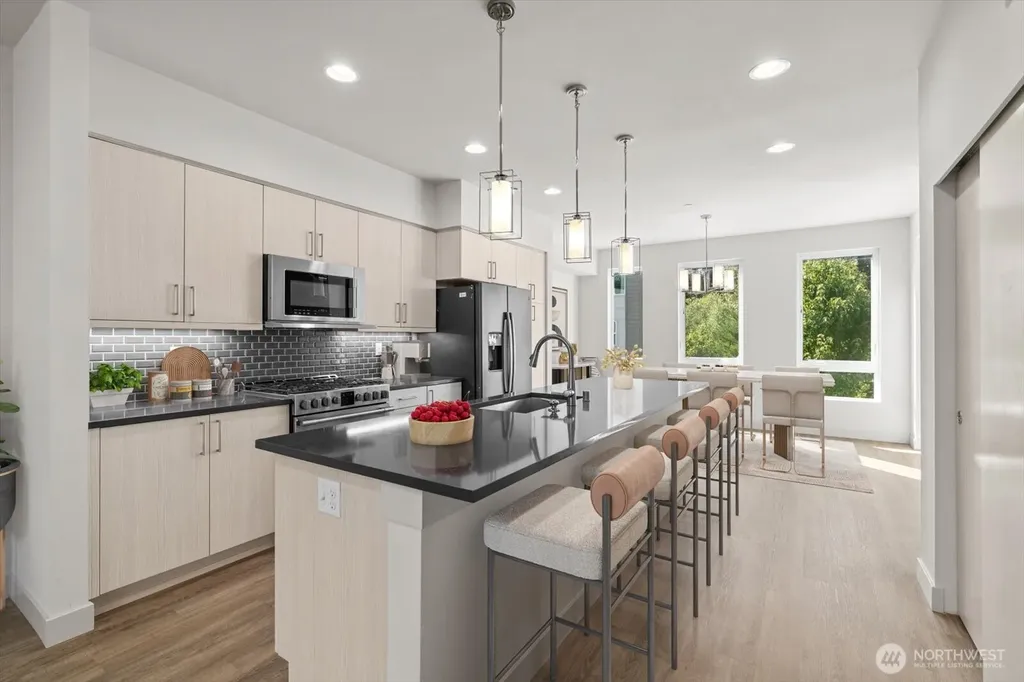 17905 35th Avenue SE Bothell WA 98012