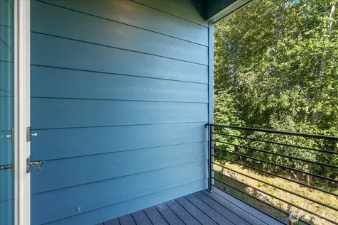 17905 35th Avenue SE Bothell WA 98012