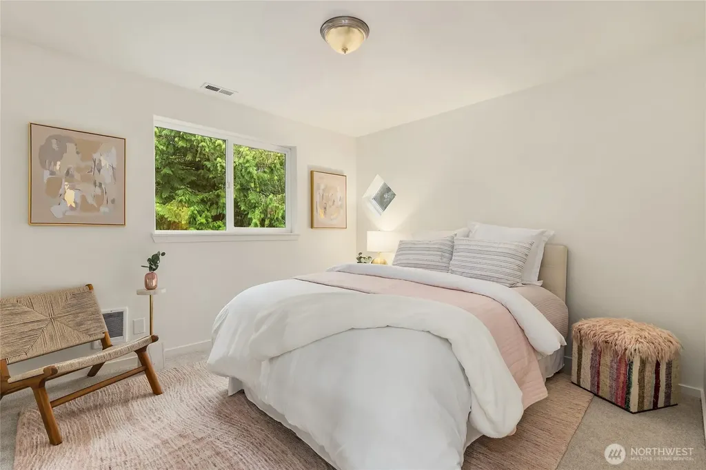 9067 Hidden Cove Road NE Bainbridge Island WA 98110