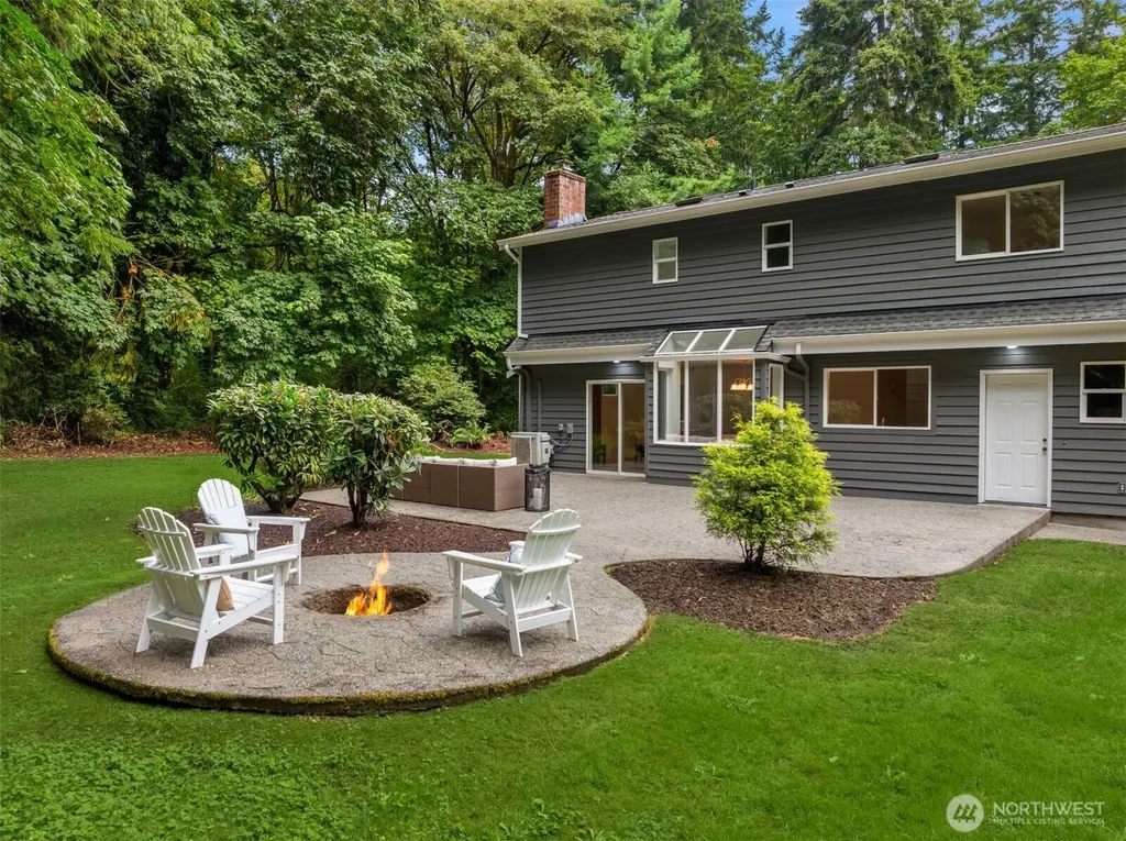 9067 Hidden Cove Road NE Bainbridge Island WA 98110