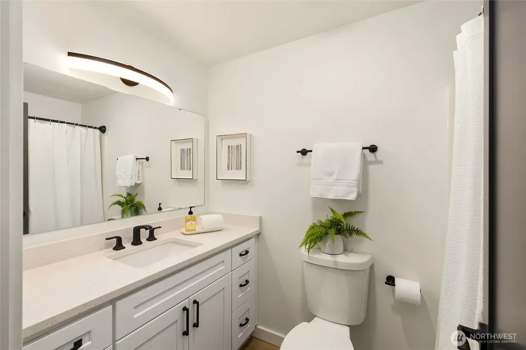 9067 Hidden Cove Road NE Bainbridge Island WA 98110