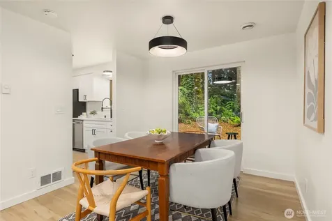 9067 Hidden Cove Road NE Bainbridge Island WA 98110