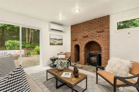 9067 Hidden Cove Road NE Bainbridge Island WA 98110
