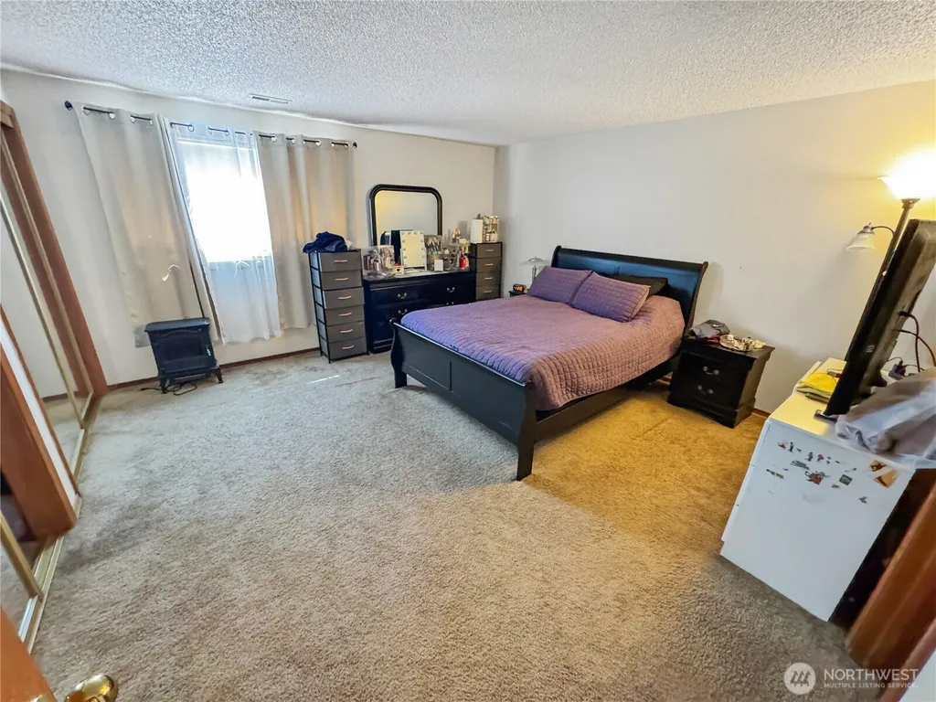 11912 SE 7th Street Vancouver WA 98683
