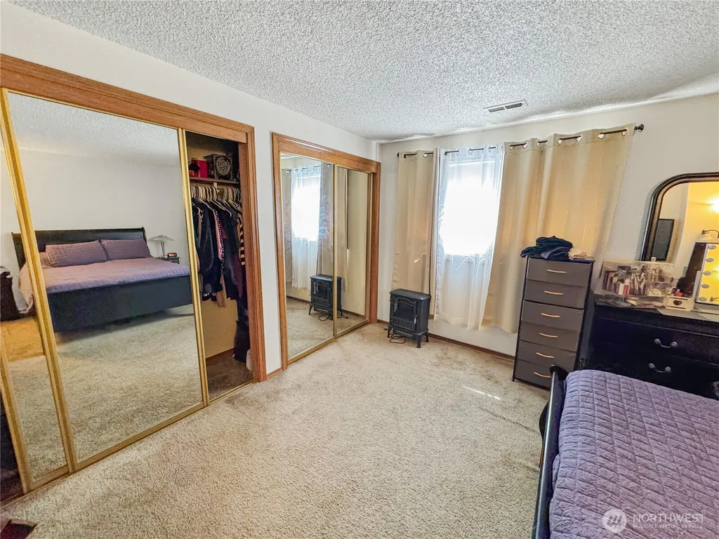 11912 SE 7th Street Vancouver WA 98683