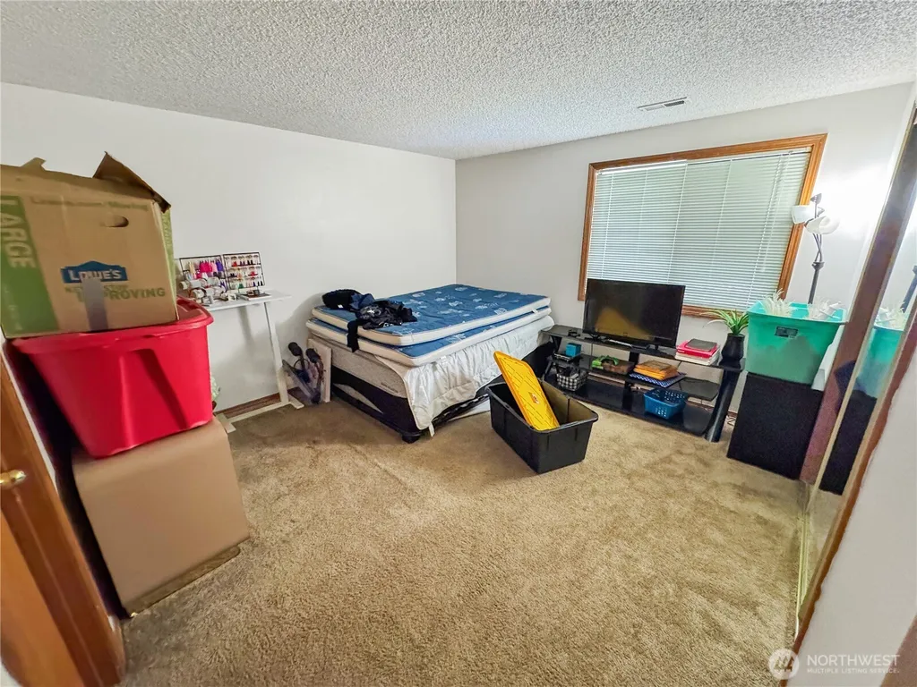 11912 SE 7th Street Vancouver WA 98683
