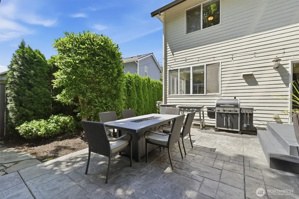 2336 Olympia Avenue NE Renton WA 98056