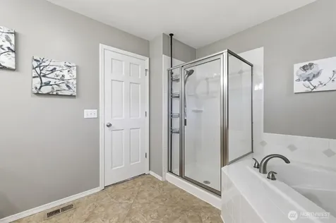 2336 Olympia Avenue NE Renton WA 98056