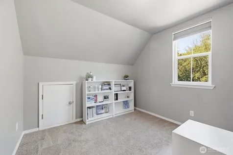 2336 Olympia Avenue NE Renton WA 98056