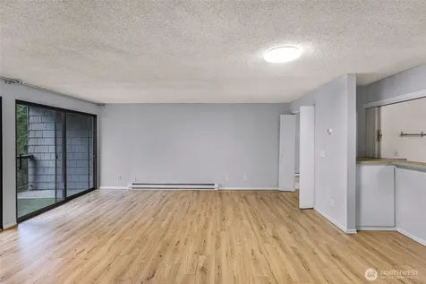 6479 NE 137th Avenue NE Redmond WA 98052