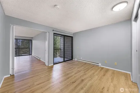 6479 NE 137th Avenue NE Redmond WA 98052