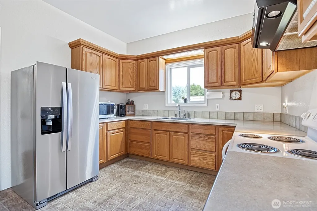 58 Oyehut Road Hoquiam WA 98550