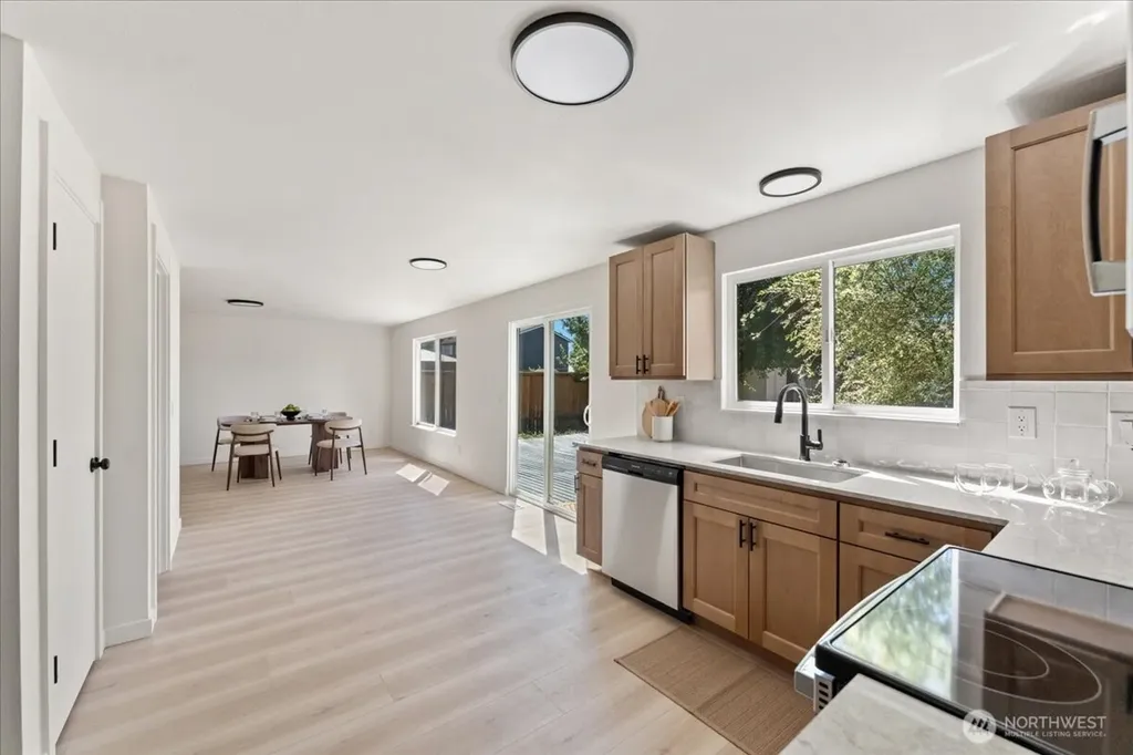 204 Whitley Street NW Orting WA 98360