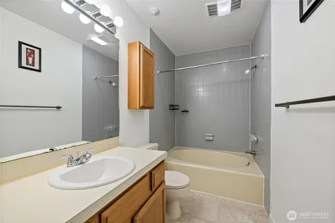 12840 SE 40th Court Bellevue WA 98006