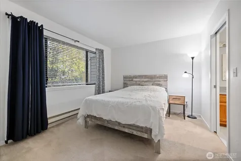 12840 SE 40th Court Bellevue WA 98006